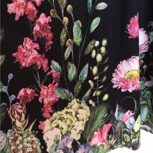 Beautiful long Dress - Picture 2 of 6